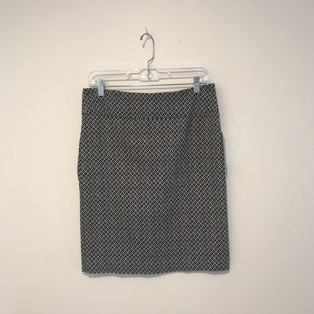 Margaret M, NWT, L Christiana black & white pencil skirt